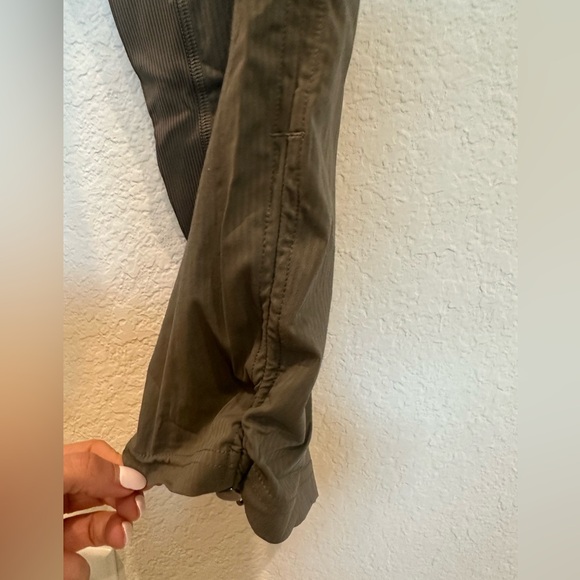 LULULEMON DANCE STUDIO mid rise CROP *sz 6* light olive - Picture 5 of 5